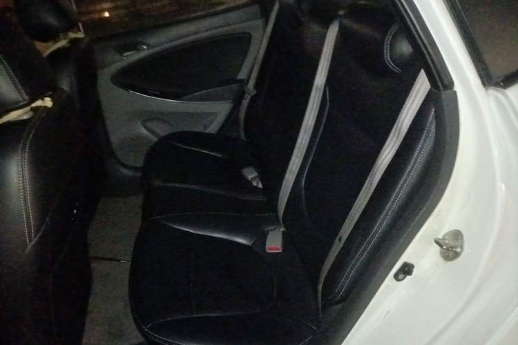 Used Hyundai Verna (older generation) 2014 1.4L Automatic Fashion GS Model Left Rear Seat