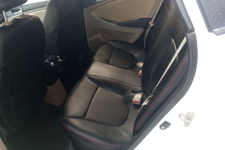 Used Hyundai Verna (older generation) 2014 1.4L Manual Smart GLS Trim Left Rear Seat