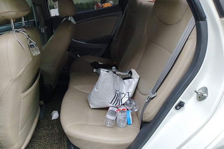 Used Hyundai Verna (older generation) 2014 1.4L Automatic Smart GLS Left Rear Seat