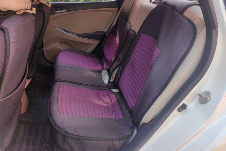 Used Hyundai Verna (older generation) 2014 1.4L Automatic Smart GLS Left Rear Seat