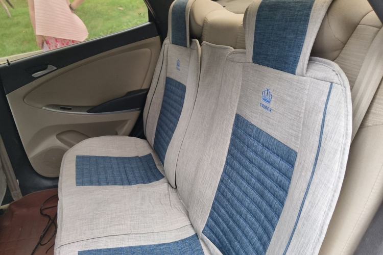 Used Hyundai Verna (older generation) 2014 1.4L Automatic Smart GLS Left Rear Seat