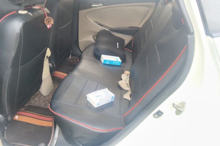 Used Hyundai Verna (older generation) 2014 1.4L Manual Smart GLS Trim Left Rear Seat