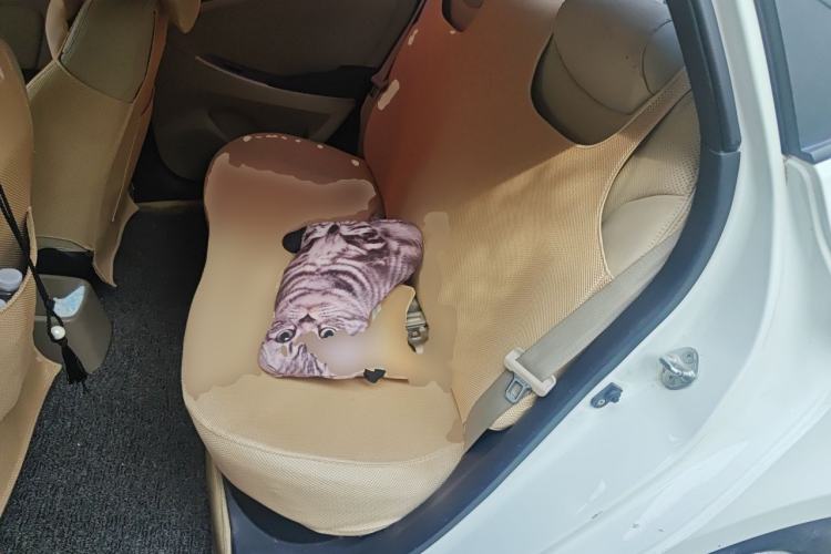 Used Hyundai Verna (older generation) 2014 1.4L Manual Smart GLS Trim Left Rear Seat