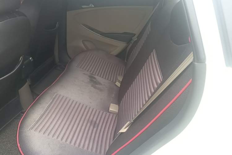 Used Hyundai Verna (older generation) 2014 1.4L Manual Smart GLS Trim Left Rear Seat
