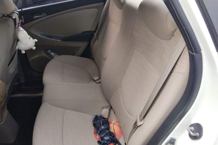 Used Hyundai Verna (older generation) 2014 1.4L Manual Smart GLS Trim Left Rear Seat