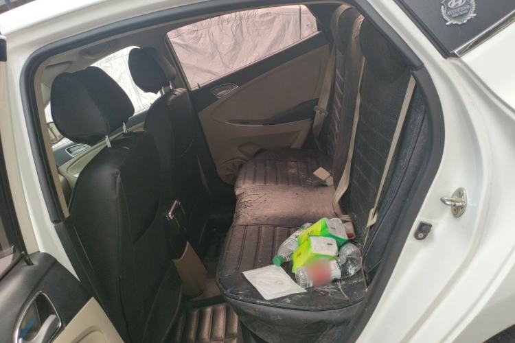 Used Hyundai Verna (older generation) 2014 1.4L Automatic Smart GLS Left Rear Seat