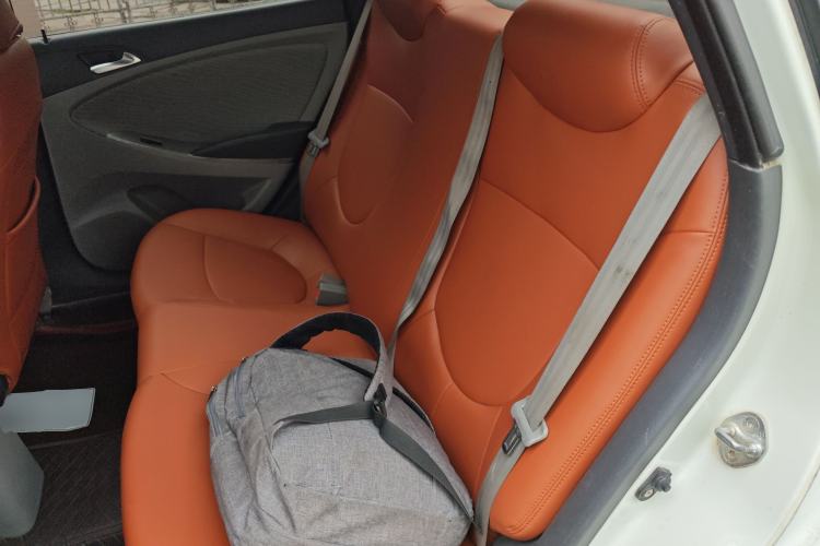Used Hyundai Verna (older generation) 2014 1.4L Manual Top-Tier Model TOP Left Rear Seat