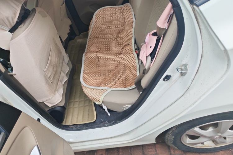 Used Hyundai Verna (older generation) 2014 1.4L Automatic Smart GLS Left Rear Seat