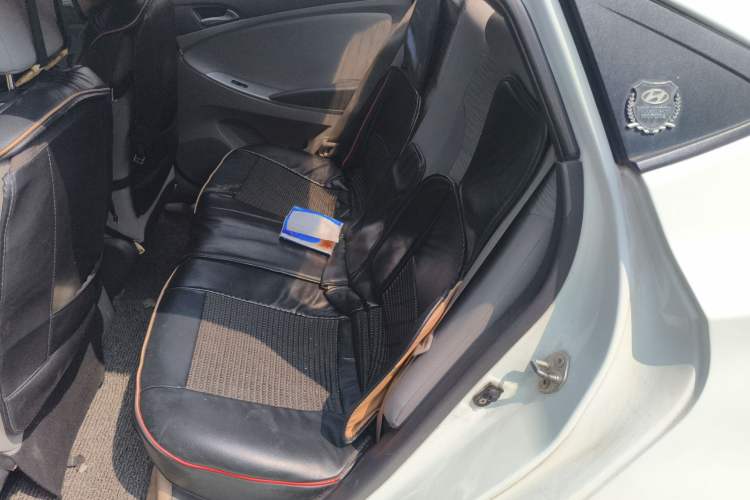 Used Hyundai Verna (older generation) 2014 1.4L Manual Smart GLS Trim Left Rear Seat