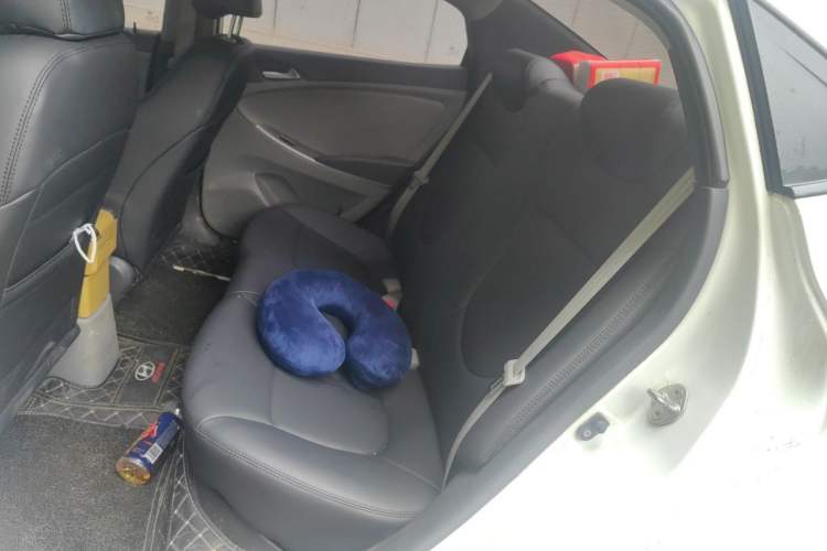 Used Hyundai Verna (older generation) 2014 1.4L Manual Smart GLS Trim Left Rear Seat