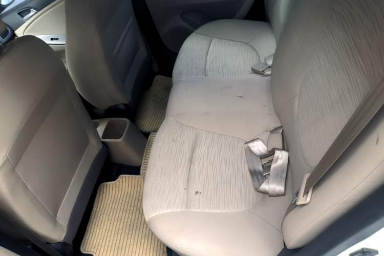 Used Hyundai Verna (older generation) 2014 1.4L Automatic Smart GLS Left Rear Seat