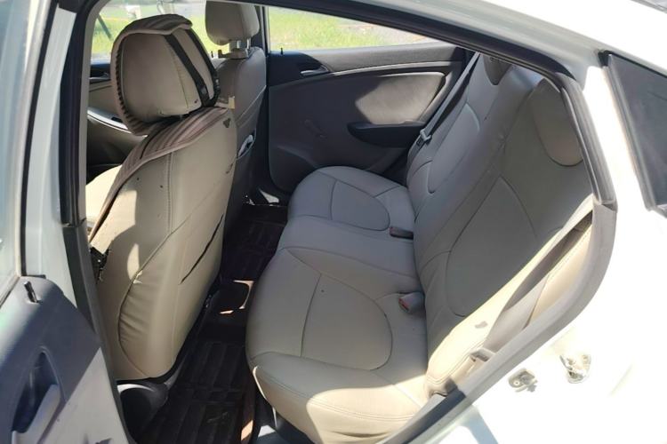 Used Hyundai Verna (older generation) 2014 1.4L Manual Fashion GS Model Left Rear Seat