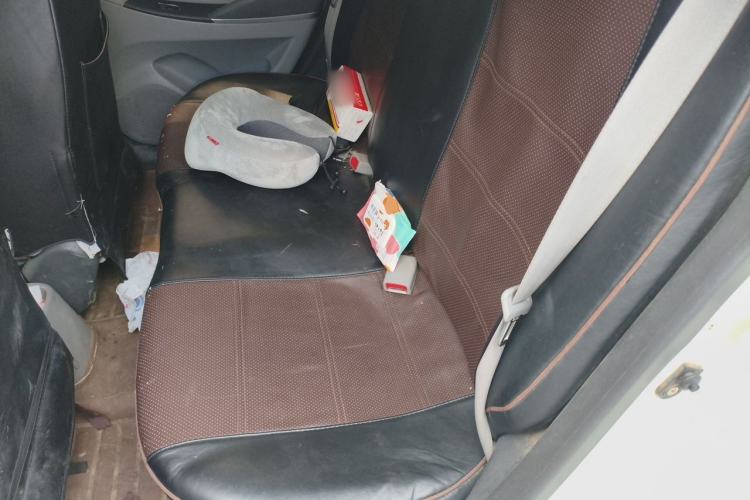 Used Hyundai Verna (older generation) 2014 1.4L Manual Top-Tier Model TOP Left Rear Seat