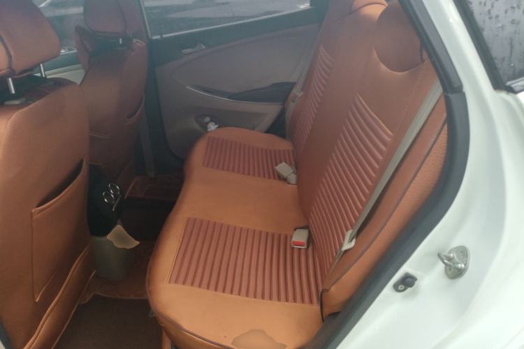Used Hyundai Verna (older generation) 2014 1.4L Manual Smart GLS Trim Left Rear Seat