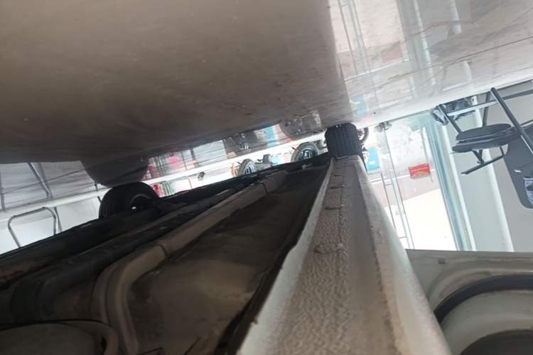 Used Hyundai Verna (older generation) 2014 1.4L Automatic Smart GLS Left Side Sill