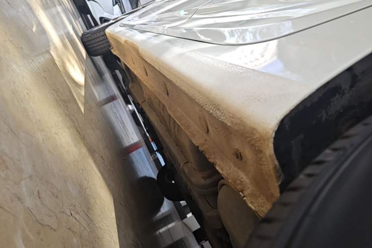 Used Hyundai Verna (older generation) 2014 1.4L Automatic Smart GLS Left Side Sill