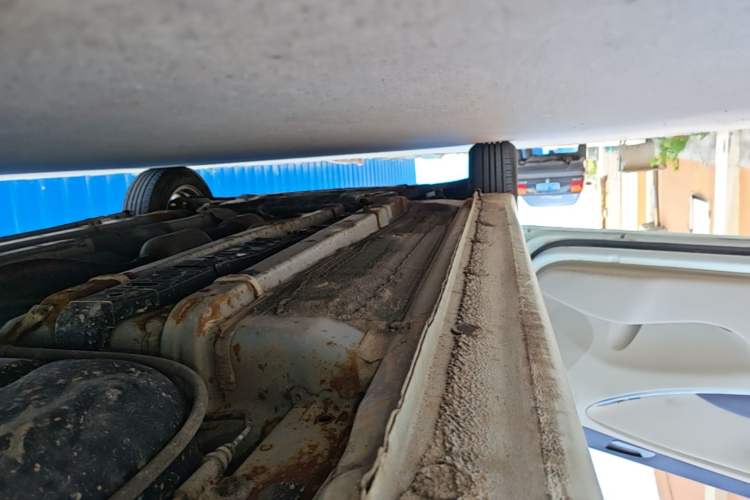 Used Hyundai Verna (older generation) 2014 1.4L Manual Smart GLS Trim Left Side Sill