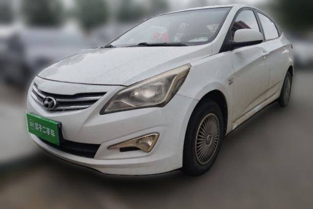 Used Hyundai Verna (older generation) 2014 1.4L Manual Smart GLS Trim