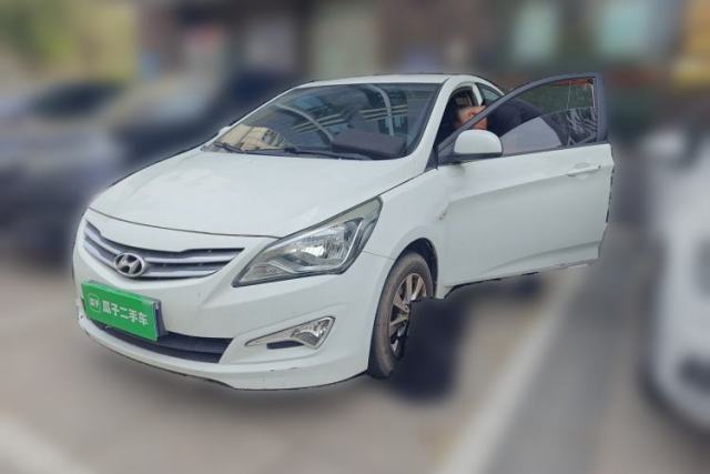 Used Hyundai Verna (older generation) 2014 1.4L Manual Smart GLS Trim