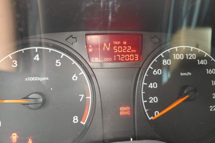 Used Hyundai Verna (older generation) 2014 1.4L Automatic Smart GLS Odometer Close Up