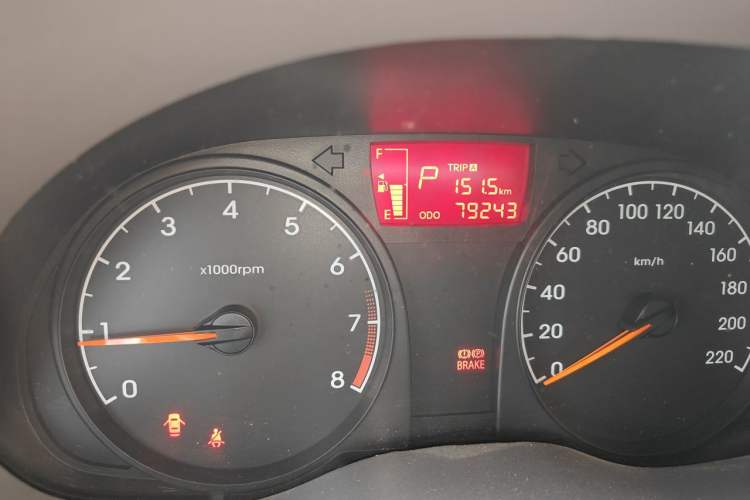 Used Hyundai Verna (older generation) 2014 1.4L Automatic Smart GLS Odometer Close Up