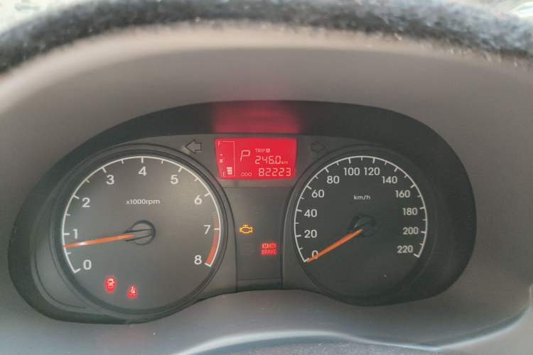 Used Hyundai Verna (older generation) 2014 1.4L Automatic Smart GLS Odometer Close Up