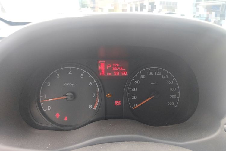 Used Hyundai Verna (older generation) 2014 1.4L Automatic Smart GLS Odometer Close Up