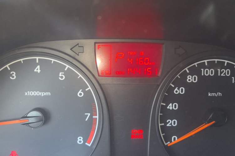 Used Hyundai Verna (older generation) 2014 1.4L Automatic Smart GLS Odometer Close Up