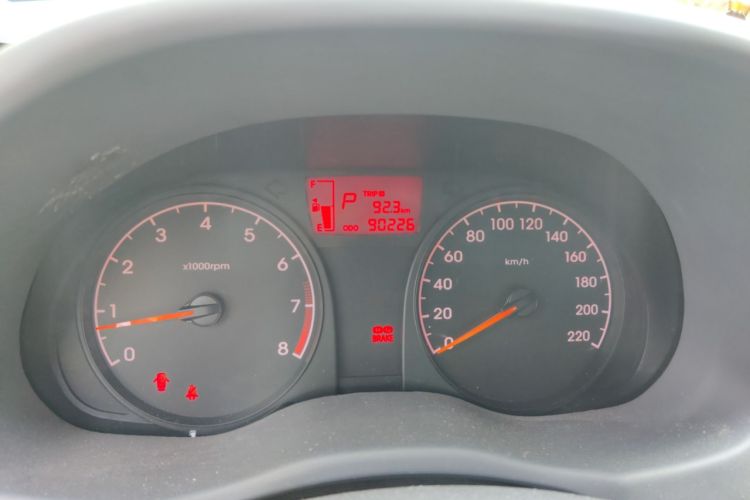 Used Hyundai Verna (older generation) 2014 1.4L Automatic Smart GLS Odometer Close Up