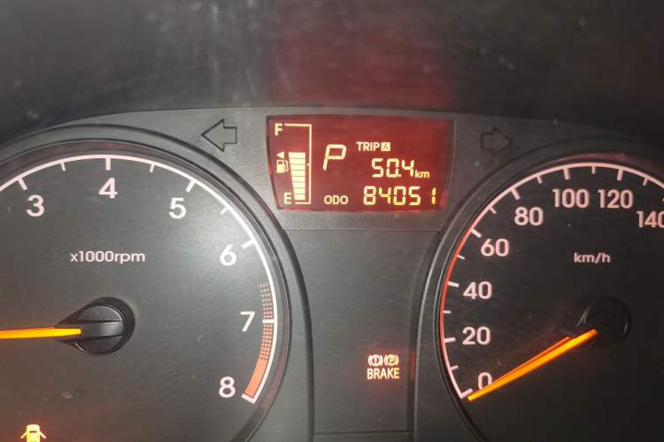 Used Hyundai Verna (older generation) 2014 1.4L Automatic Fashion GS Model Odometer Close Up