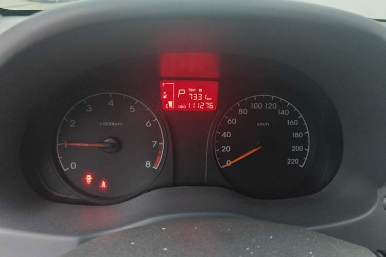 Used Hyundai Verna (older generation) 2014 1.4L Automatic Smart GLS Odometer Close Up