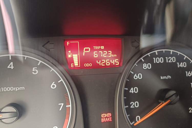 Used Hyundai Verna (older generation) 2014 1.4L Automatic Smart GLS Odometer Close Up