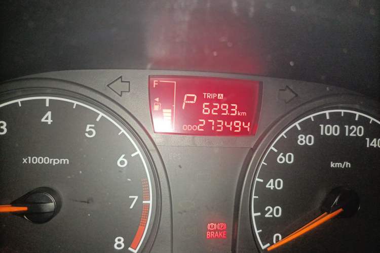 Used Hyundai Verna (older generation) 2014 1.4L Automatic Fashion GS Model Odometer Close Up