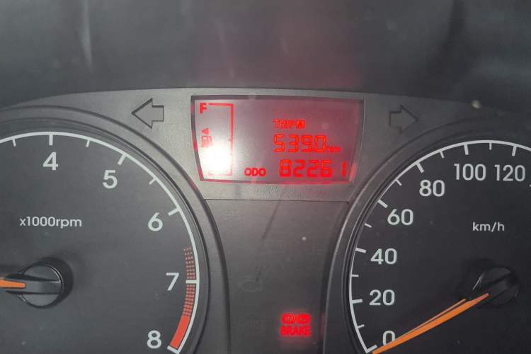 Used Hyundai Verna (older generation) 2014 1.4L Manual Smart GLS Trim Odometer Close Up