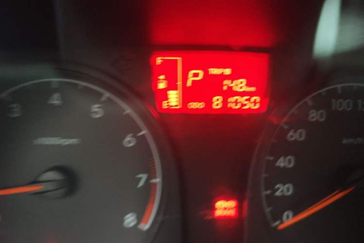 Used Hyundai Verna (older generation) 2014 1.4L Automatic Smart GLS Odometer Close Up