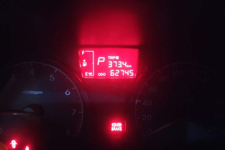 Used Hyundai Verna (older generation) 2014 1.4L Automatic Smart GLS Odometer Close Up