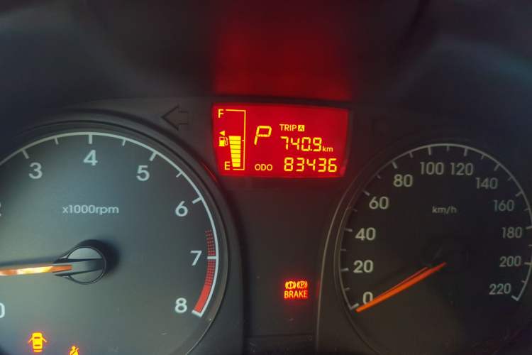 Used Hyundai Verna (older generation) 2014 1.4L Automatic Smart GLS Odometer Close Up