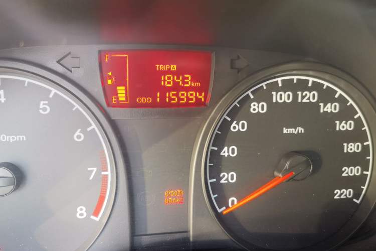 Used Hyundai Verna (older generation) 2014 1.4L Manual Smart GLS Trim Odometer Close Up