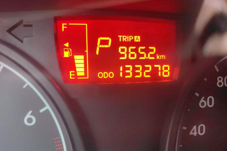 Used Hyundai Verna (older generation) 2014 1.4L Automatic Smart GLS Odometer Close Up