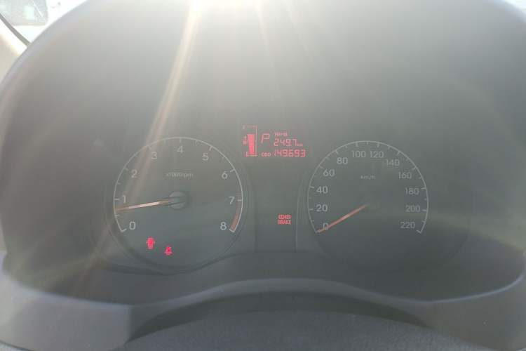 Used Hyundai Verna (older generation) 2014 1.4L Automatic Smart GLS Odometer Close Up
