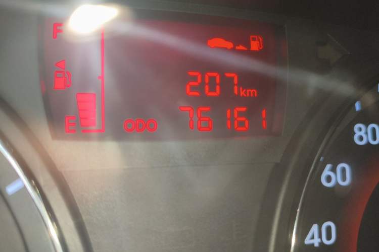 Used Hyundai Verna (older generation) 2014 1.4L Manual Top-Tier Model TOP Odometer Close Up