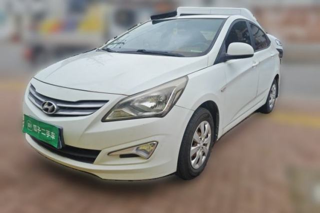 Used Hyundai Verna (older generation) 2014 1.4L Manual Smart GLS Trim