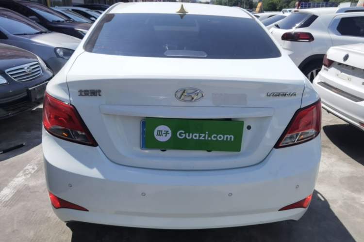 Used Hyundai Verna (older generation) 2014 1.4L Manual Smart GLS Trim Rear