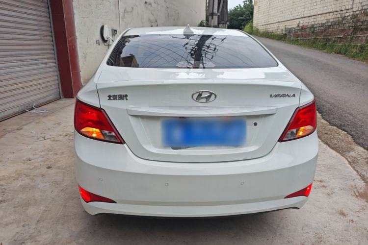 Used Hyundai Verna (older generation) 2014 1.4L Automatic Smart GLS Rear