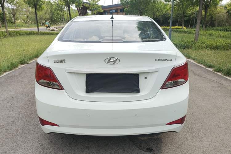 Used Hyundai Verna (older generation) 2014 1.4L Manual Smart GLS Trim Rear