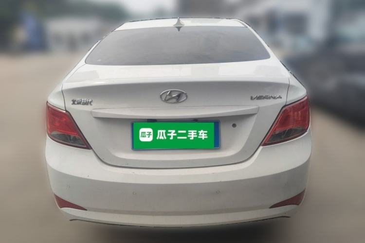 Used Hyundai Verna (older generation) 2014 1.4L Automatic Smart GLS Rear