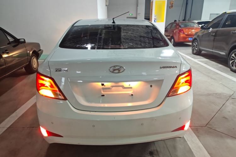 Used Hyundai Verna (older generation) 2014 1.4L Automatic Smart GLS Rear
