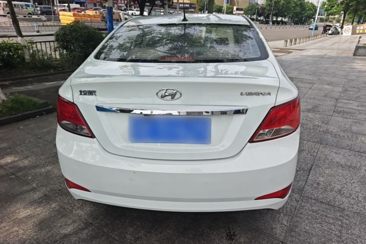Used Hyundai Verna (older generation) 2014 1.4L Automatic Leading-Edge GLX Rear