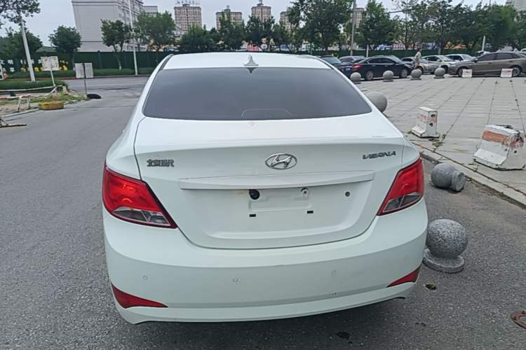 Used Hyundai Verna (older generation) 2014 1.4L Automatic Smart GLS Rear