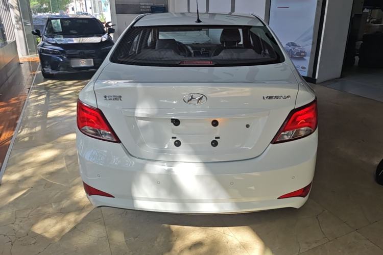Used Hyundai Verna (older generation) 2014 1.4L Automatic Smart GLS Rear